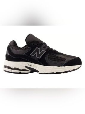 New Balance 2002 Black Sneakers Youth Size 6 Fits Women’s 7.5 GC2002BK